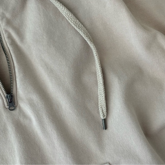 Quarter Zip Lighweight Pullover - Picture 4 of 6